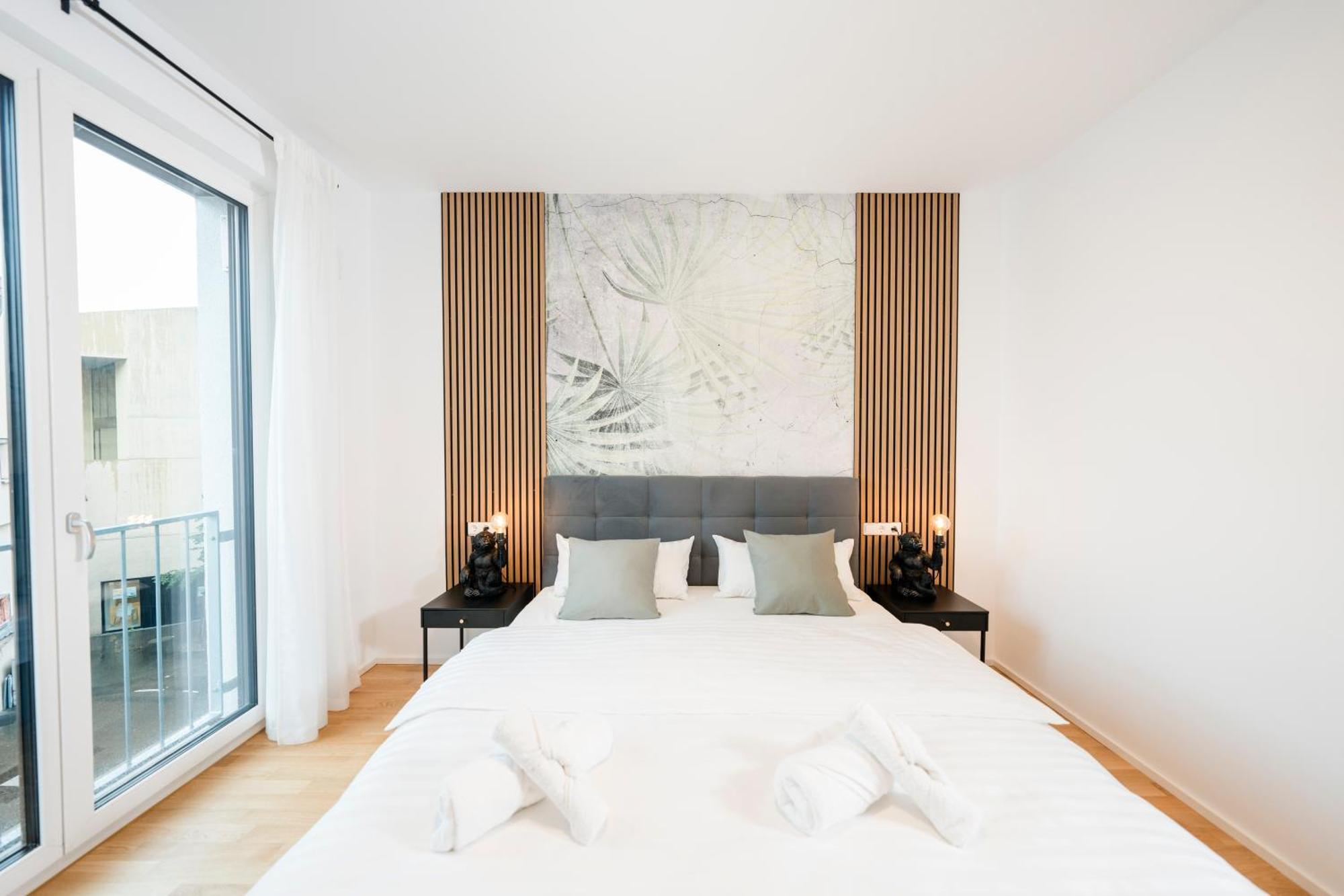 Apartment Kocasa-apartments 02, Design, City-center Boeblingen, Stellplatz, Balkon, Waipu-tv *